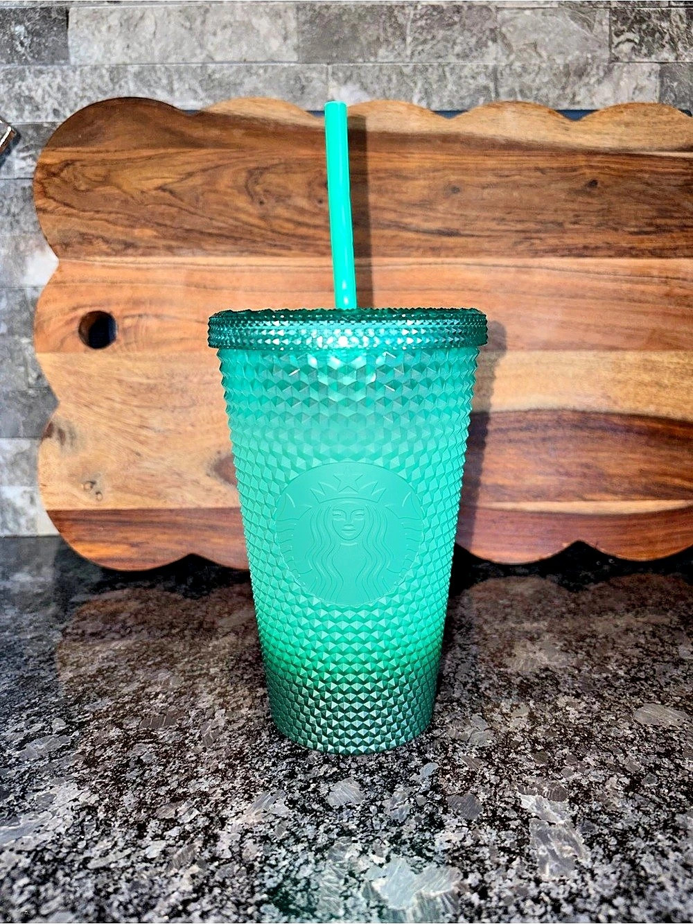Starbucks Holiday 2022 Green Waxberry Ombre Studded Cold Cup Tumbler